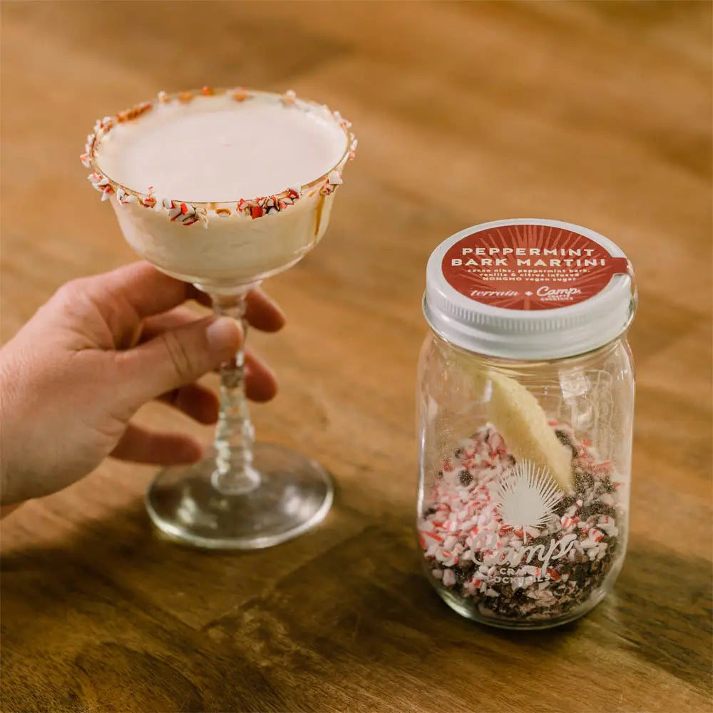 Load image into Gallery viewer, PEPPERMINT BARK MARTINI COCKTAIL INFUSION
