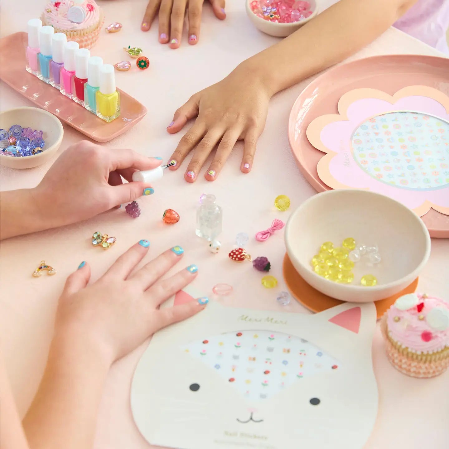 GROOVY NAIL STICKERS MERI MERI