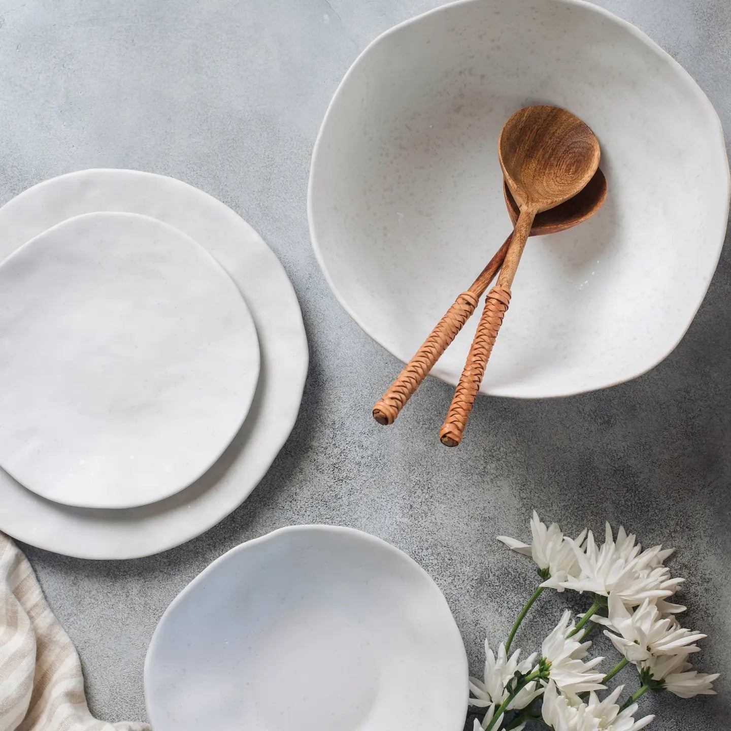 NATURE SHAPE BREAD PLATE