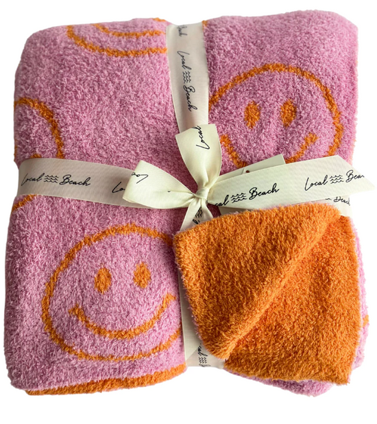 Load image into Gallery viewer, LUXE BABY BLANKET - SMILEY
