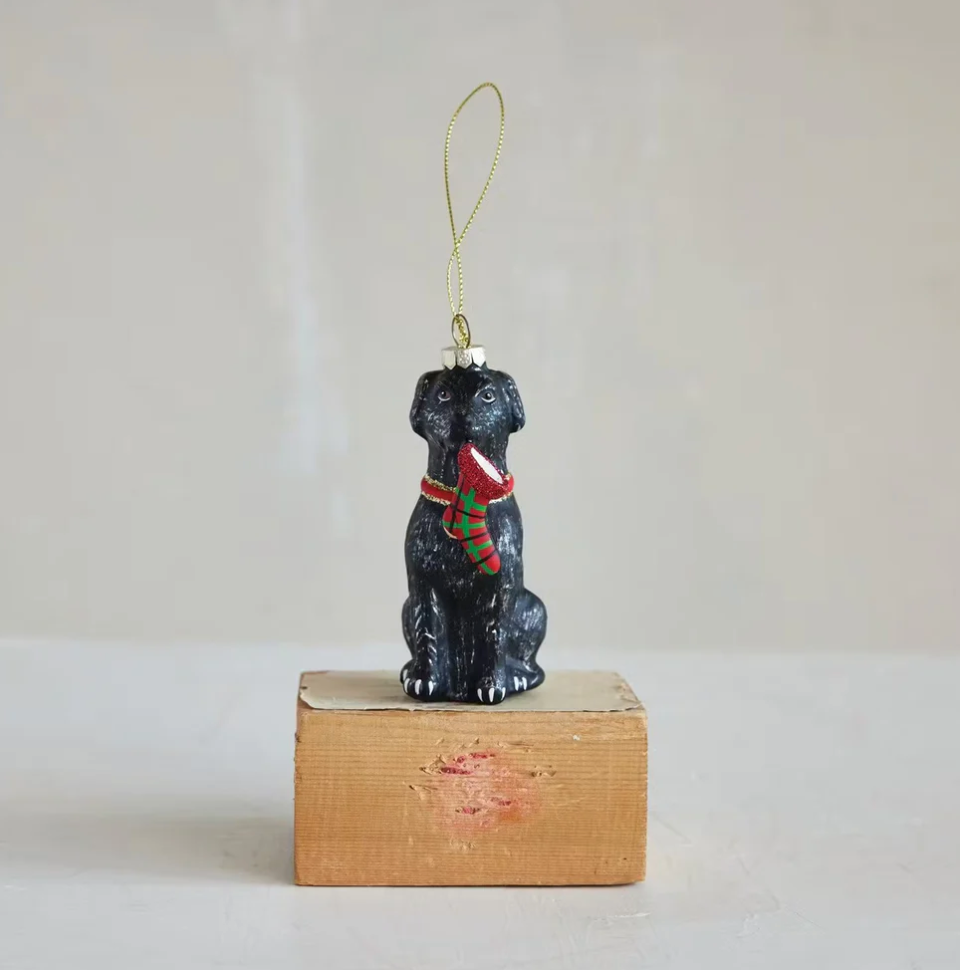 LABRADOR W/PLAID STOCKING ORNAMENT