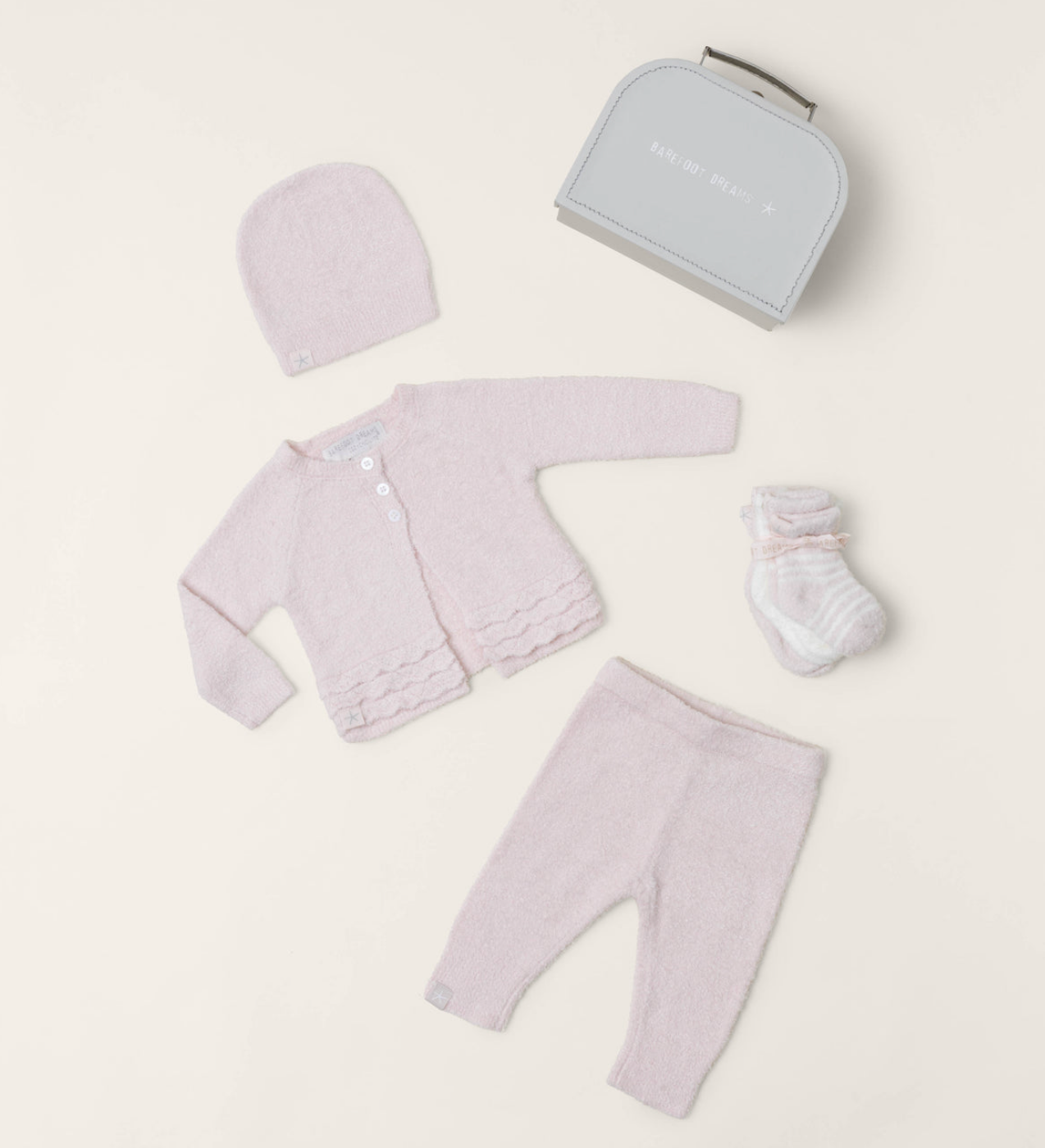 BAREFOOT DREAMS - HEIRLOOM NEWBORN SET
