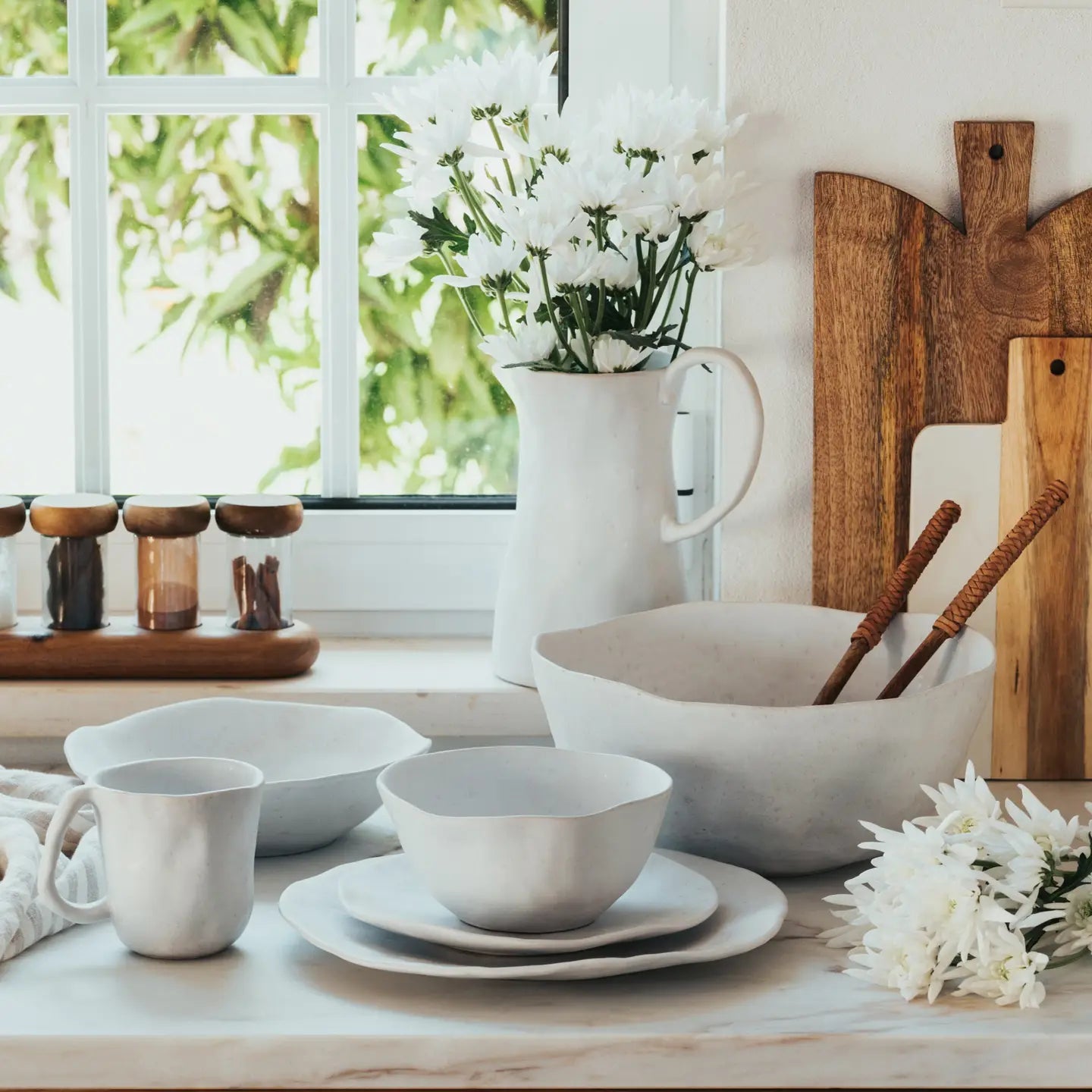 NATURE SHAPE WHITE BOWL