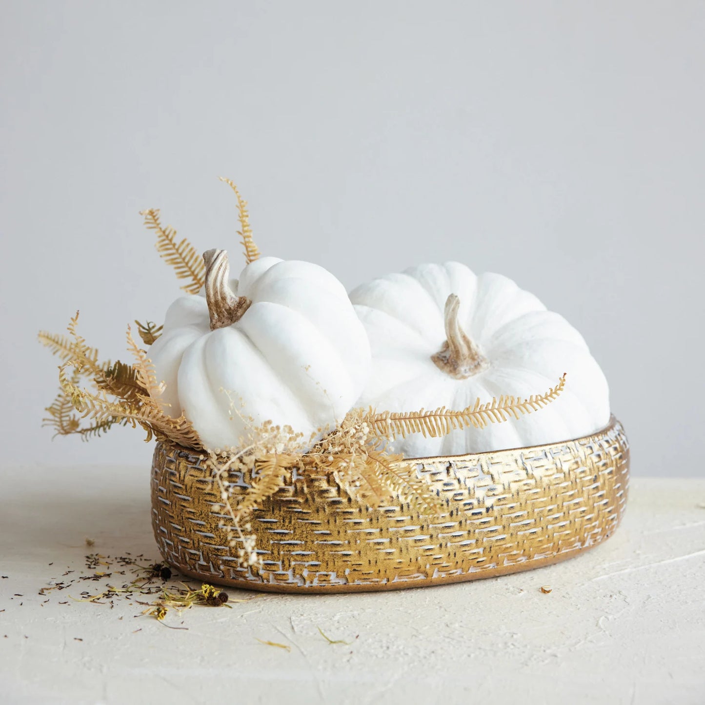 WHITE RESIN PUMPKIN