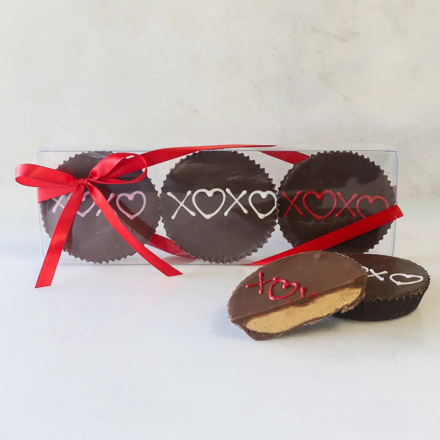 MILK CHOCOLATE VALENTINES DAY PEANUT BUTTER CUPS