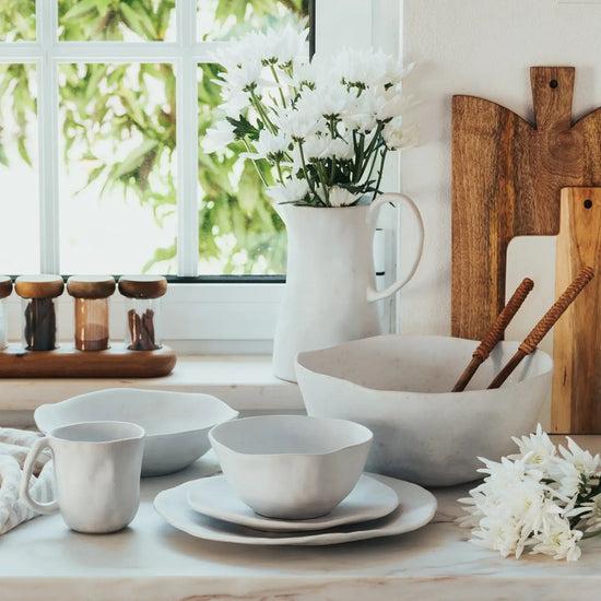 NATURE SHAPE WHITE SERVING BOWL