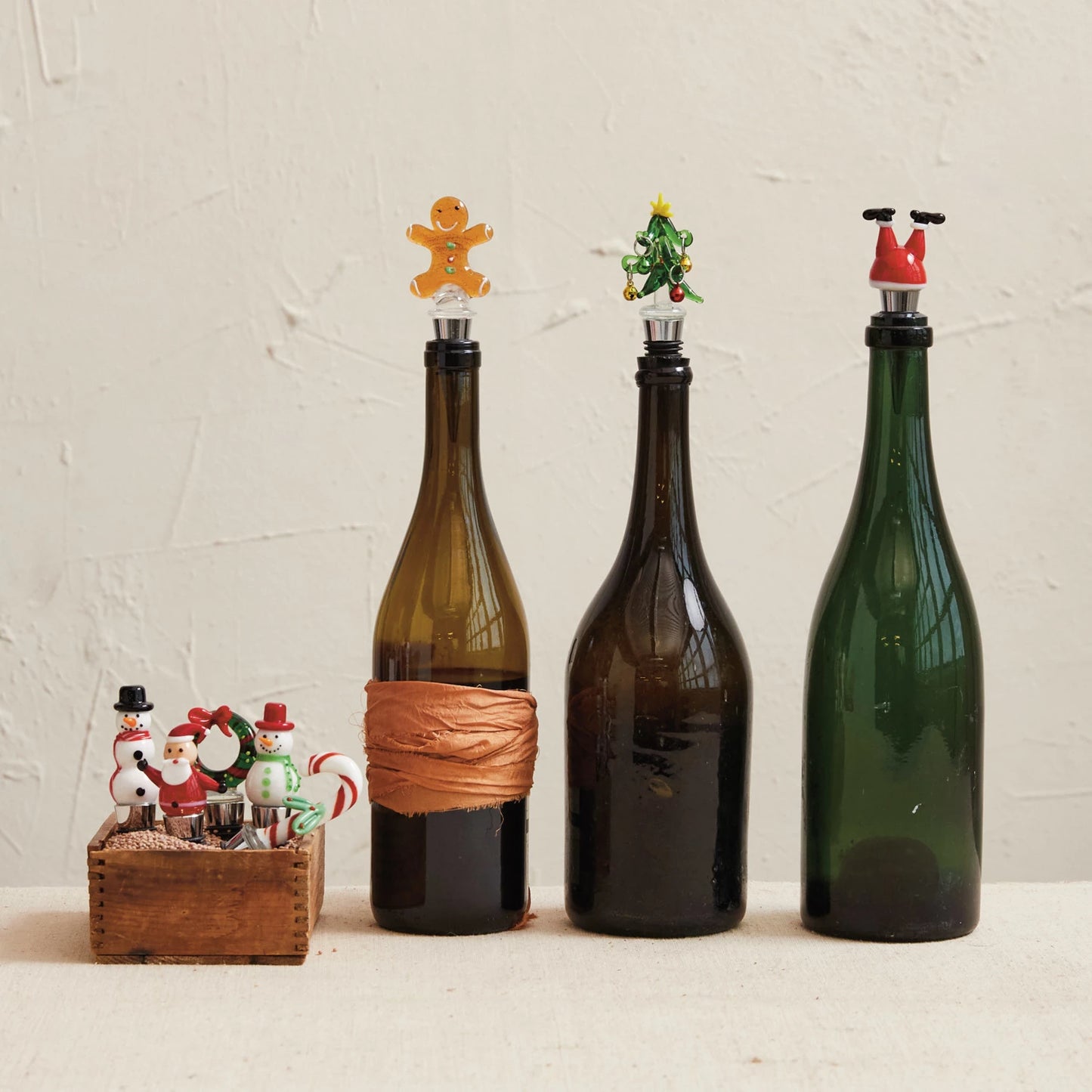 HOLIDAY WINE STOPPER