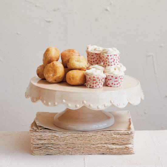 STONEWARE PEDESTAL W/SCALLOPED EDGE