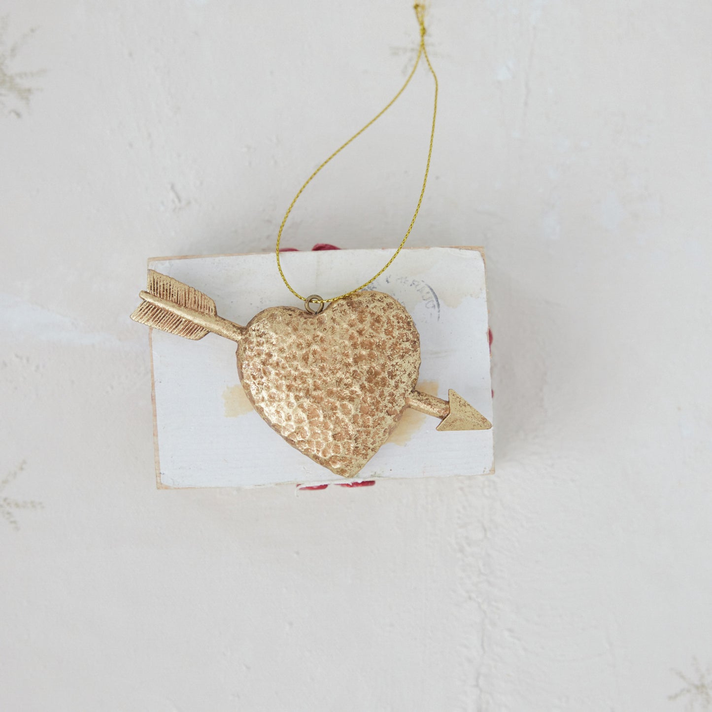 HEART WITH ARROW ORNAMENT