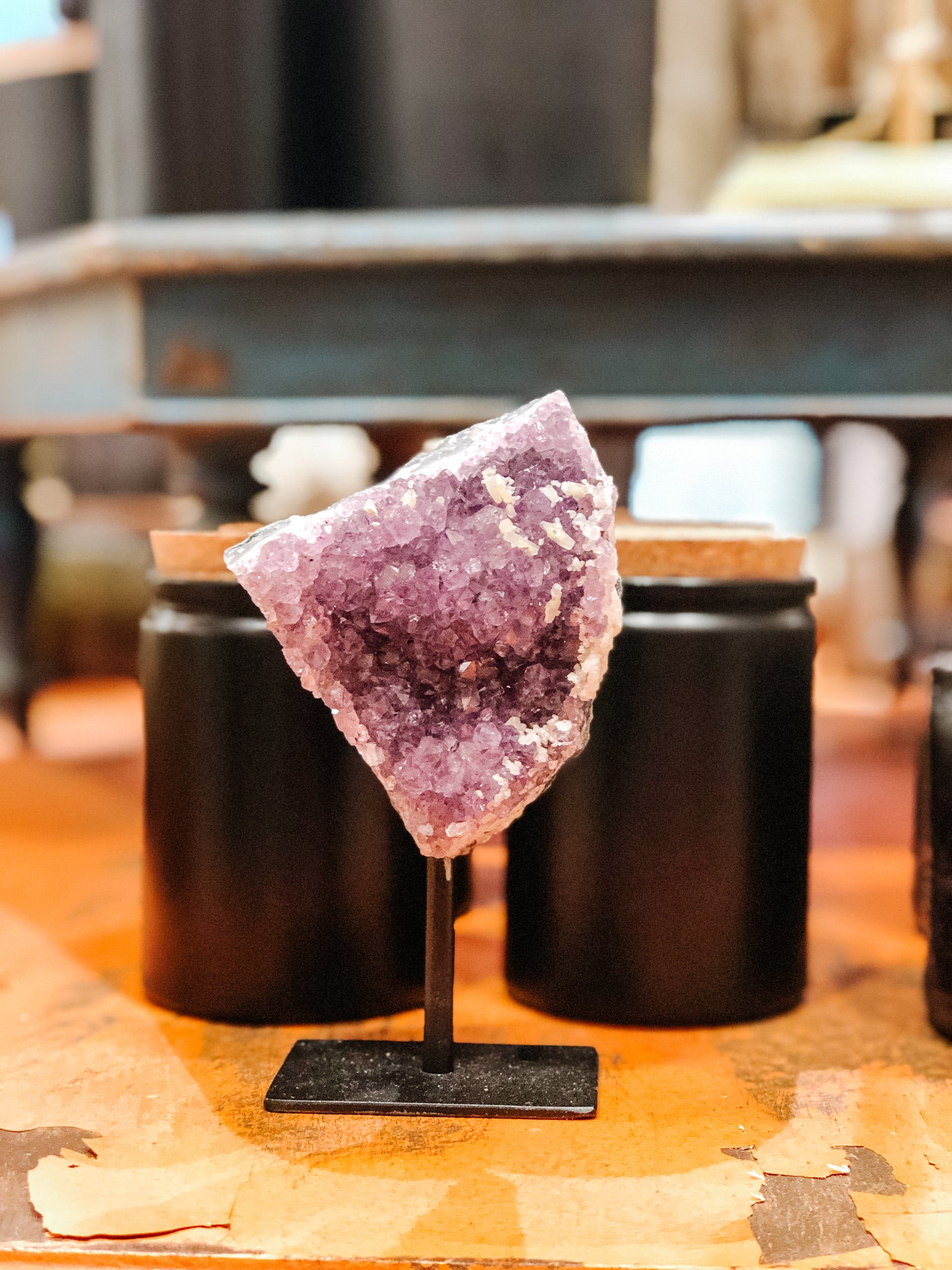 AMETHYST DRUZY ON PEDESTAL