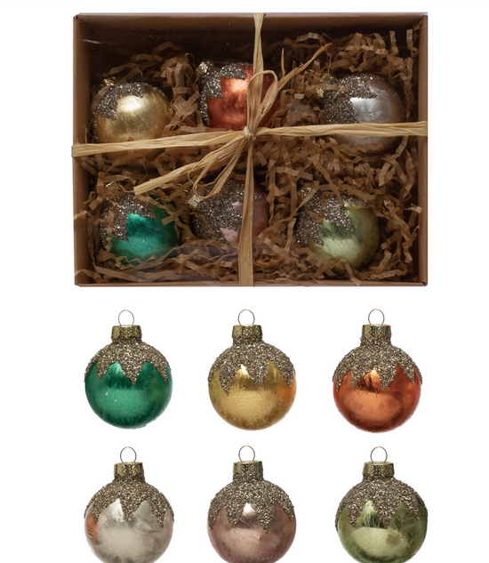 BOX OF 6 GLASS ORNAMENTS